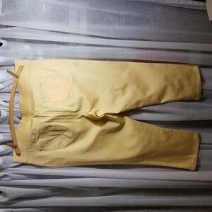 XL Yellow Cotton pull-on Capris